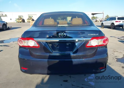 2013 Toyota Corolla L z USA, uszkodzony, nr VIN 2T1BU4EE2DC024353